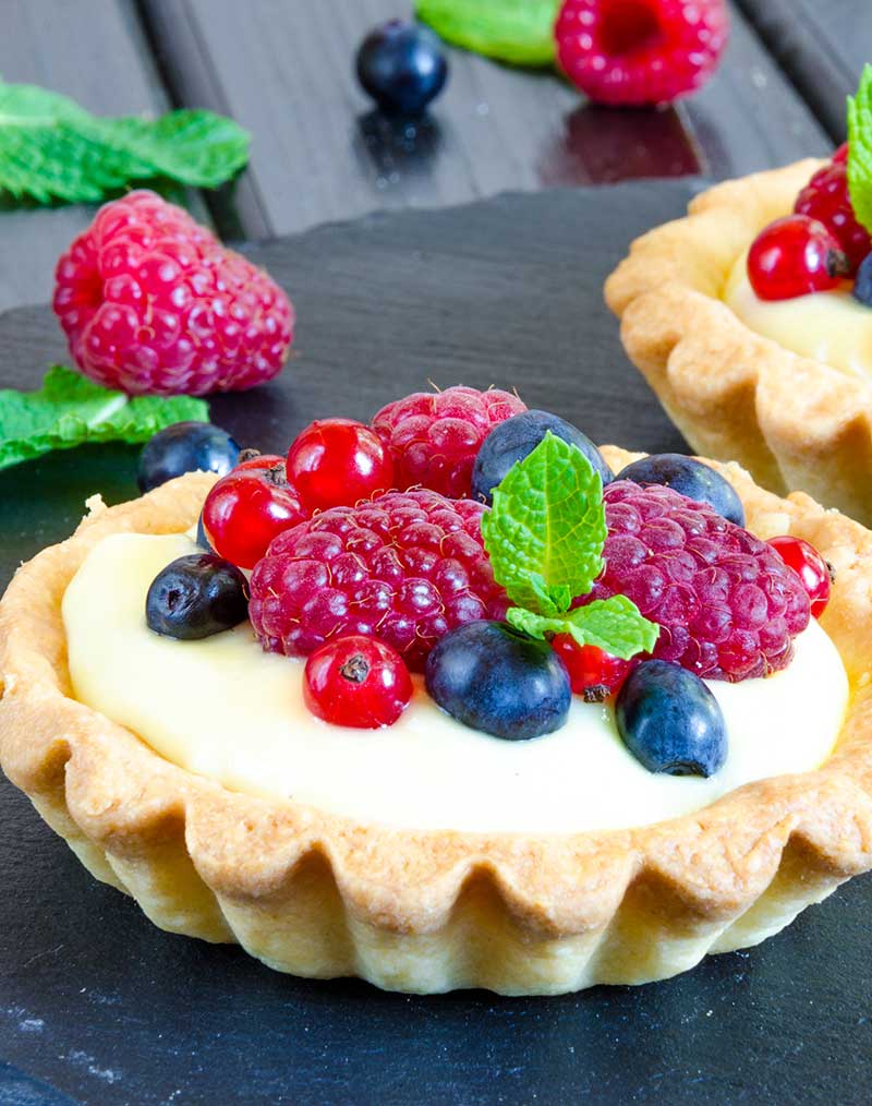 Forest fruits tartlets with Chantilly cream