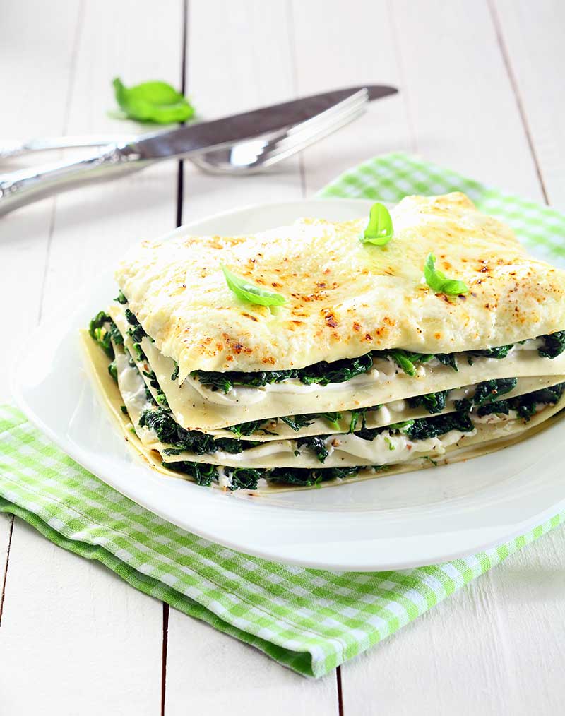 Lasagna with pesto cream, ricotta and spinach
