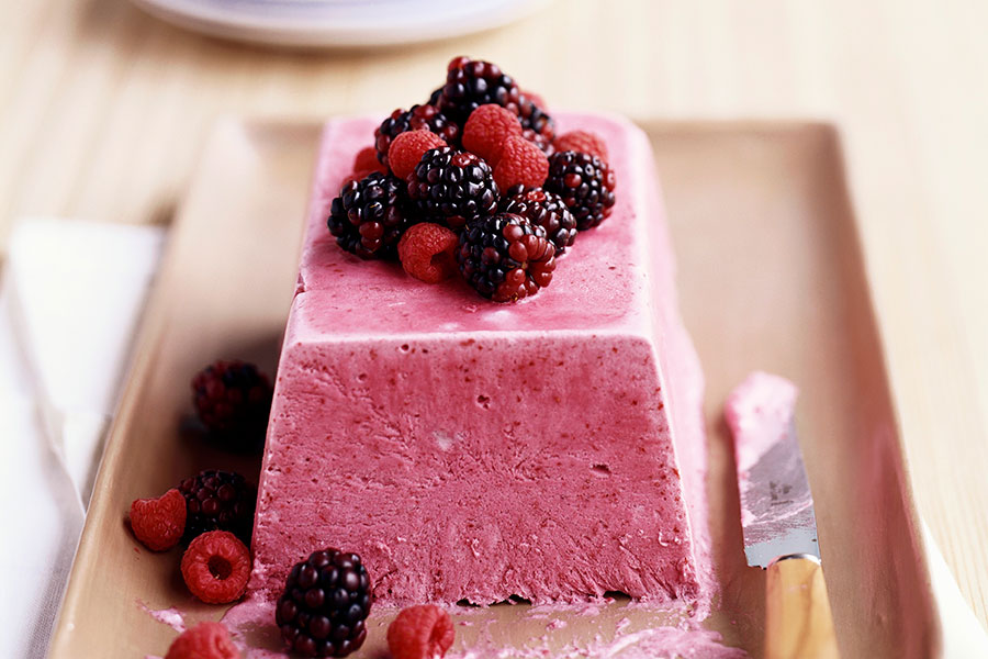 Semifreddo alle more e ai lamponi