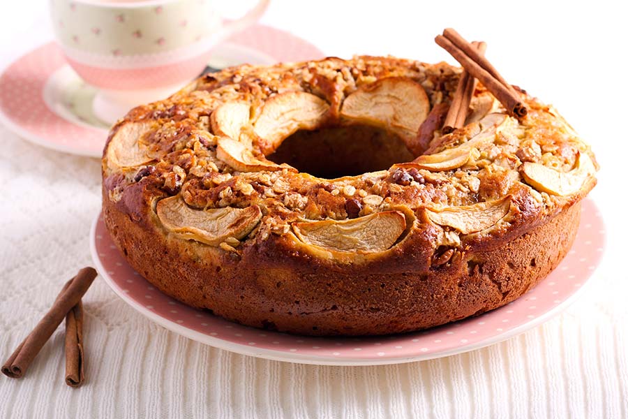 Apples cinnamon donut