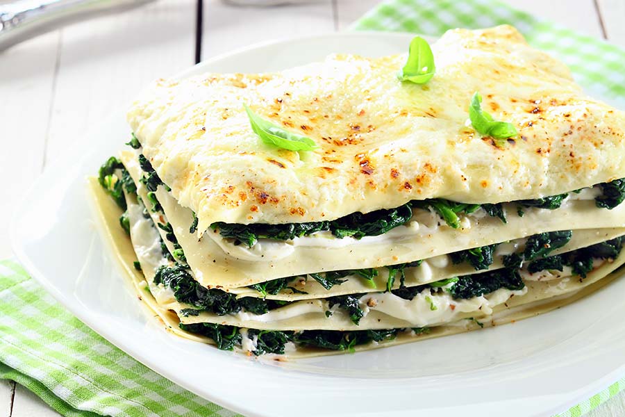 Lasagna with pesto cream, ricotta and spinach